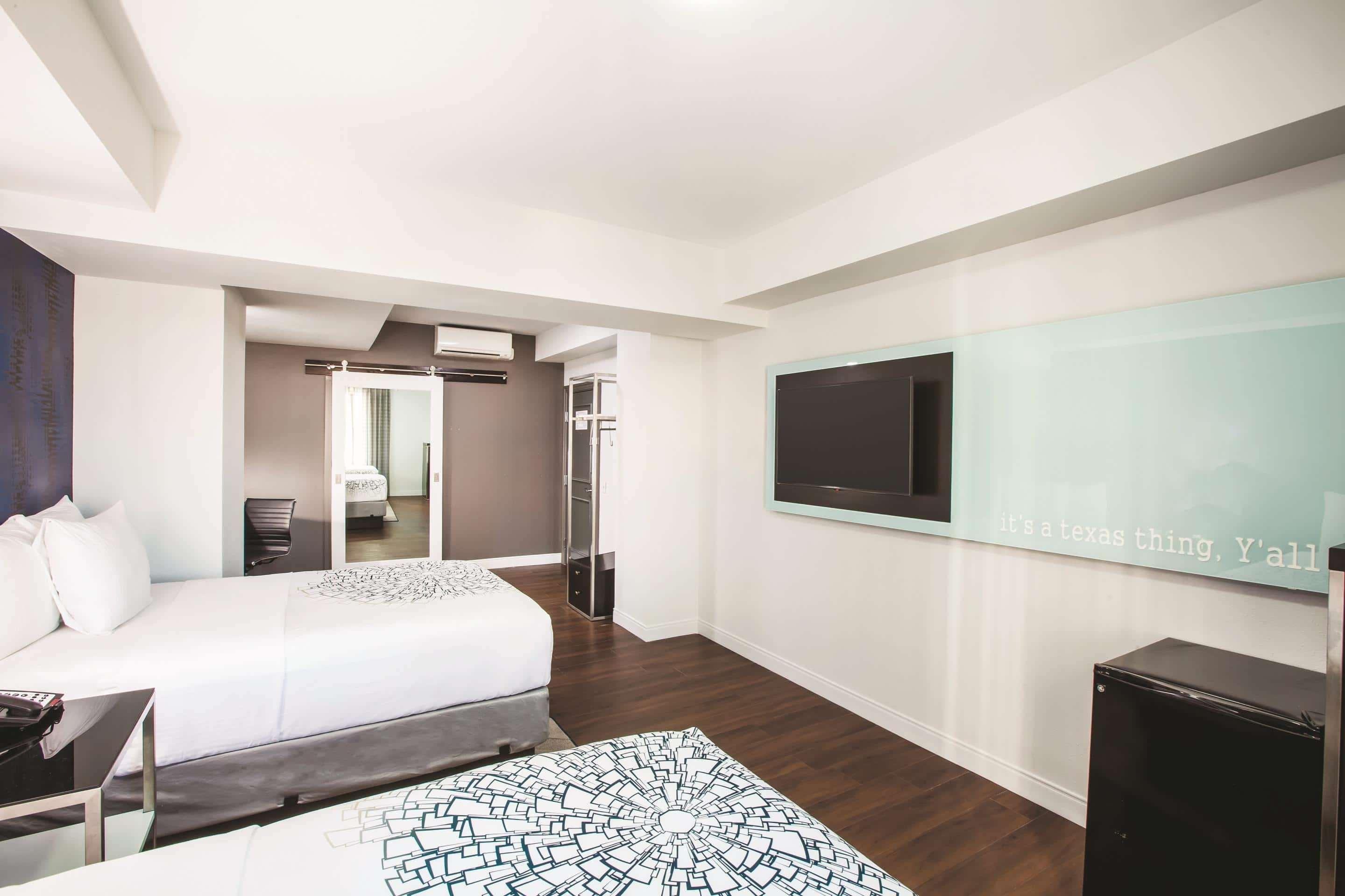 Holiday Inn Express - Dallas Downtown By Ihg מראה חיצוני תמונה