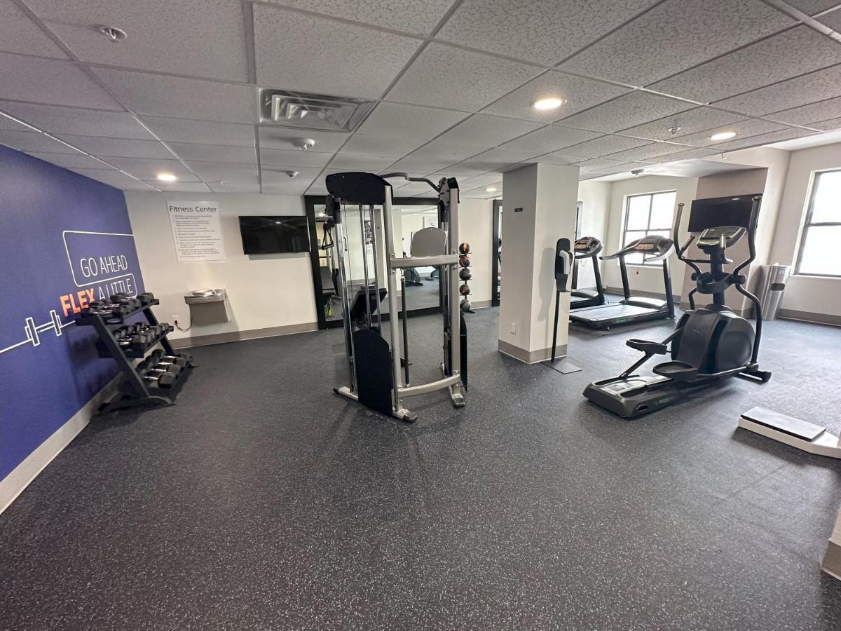 Holiday Inn Express - Dallas Downtown By Ihg מראה חיצוני תמונה