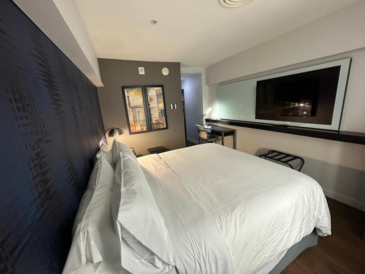 Holiday Inn Express - Dallas Downtown By Ihg מראה חיצוני תמונה