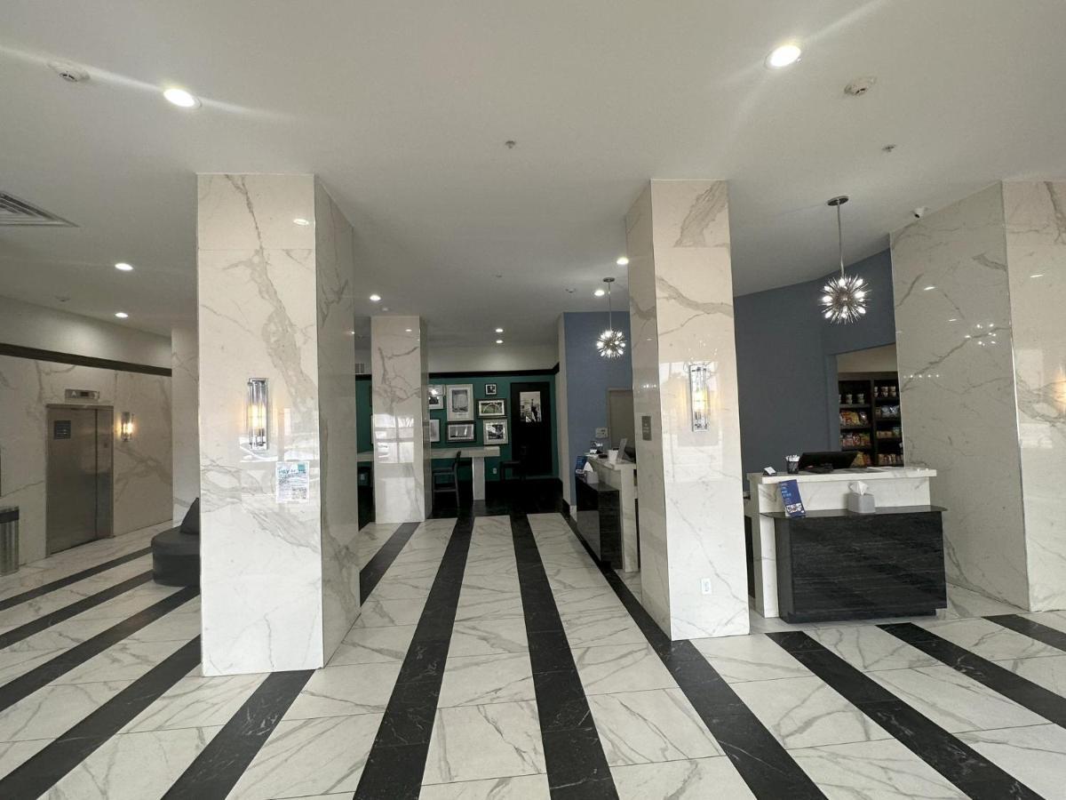 Holiday Inn Express - Dallas Downtown By Ihg מראה חיצוני תמונה