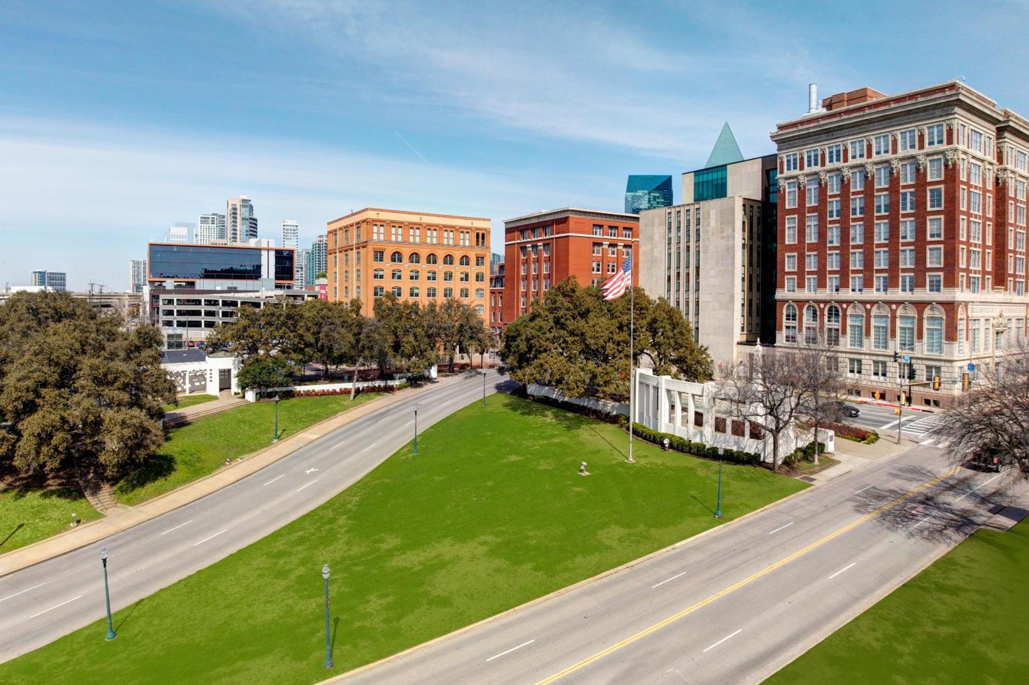 Holiday Inn Express - Dallas Downtown By Ihg מראה חיצוני תמונה