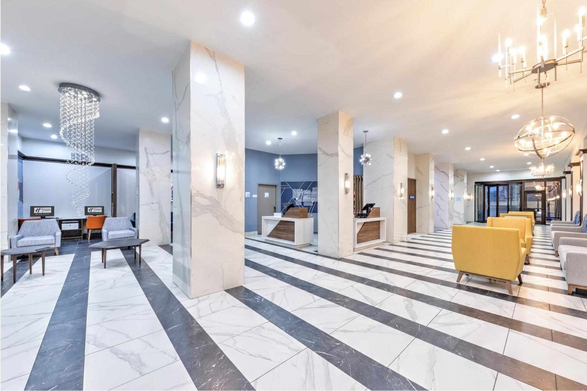 Holiday Inn Express - Dallas Downtown By Ihg מראה חיצוני תמונה